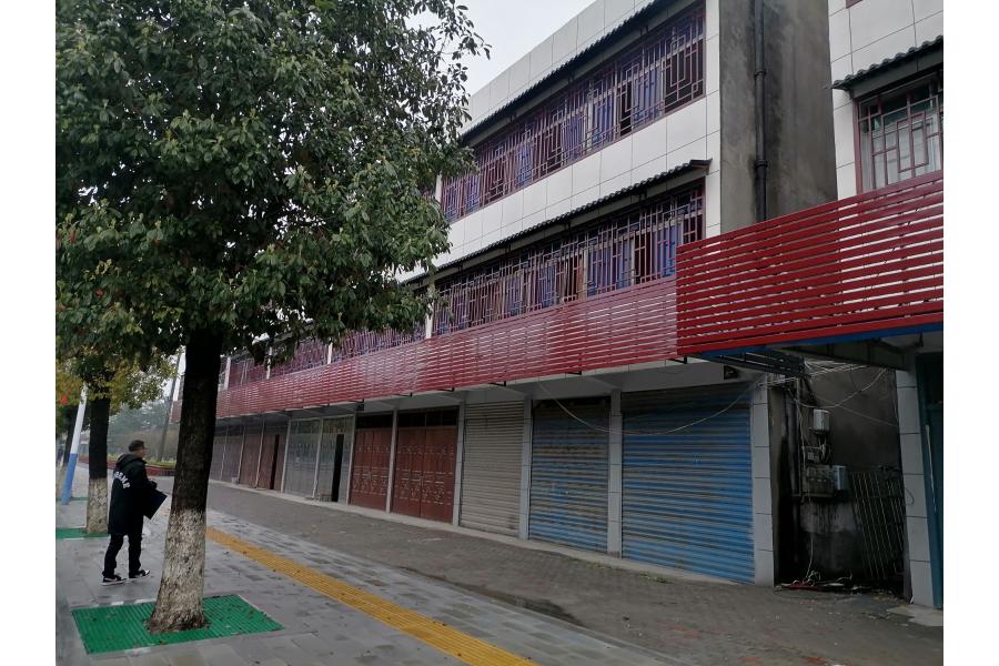 标的4：江陵县三湖农场航空路房屋