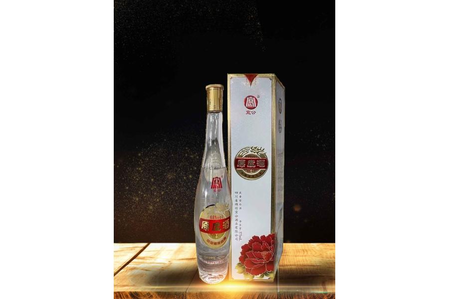 《纯粮酿造浓香型68%vol原度酒》三箱
