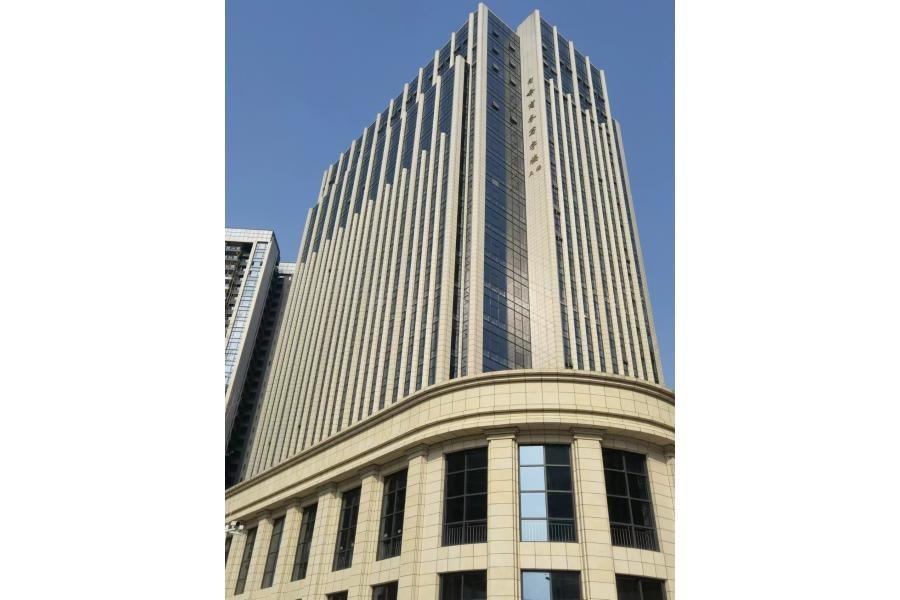 01号标的：位于匀峰商务写字楼A栋1-11商业用房租赁权，租赁权期限：三年，面积约：69.71㎡