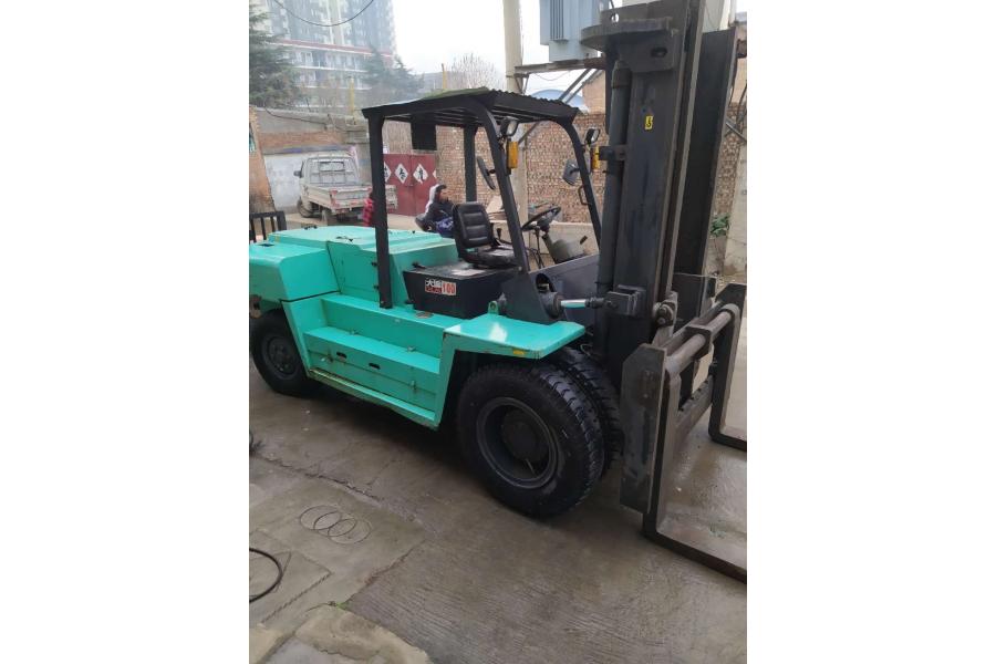 大连10吨叉车一台铭牌显示型号cpcd100