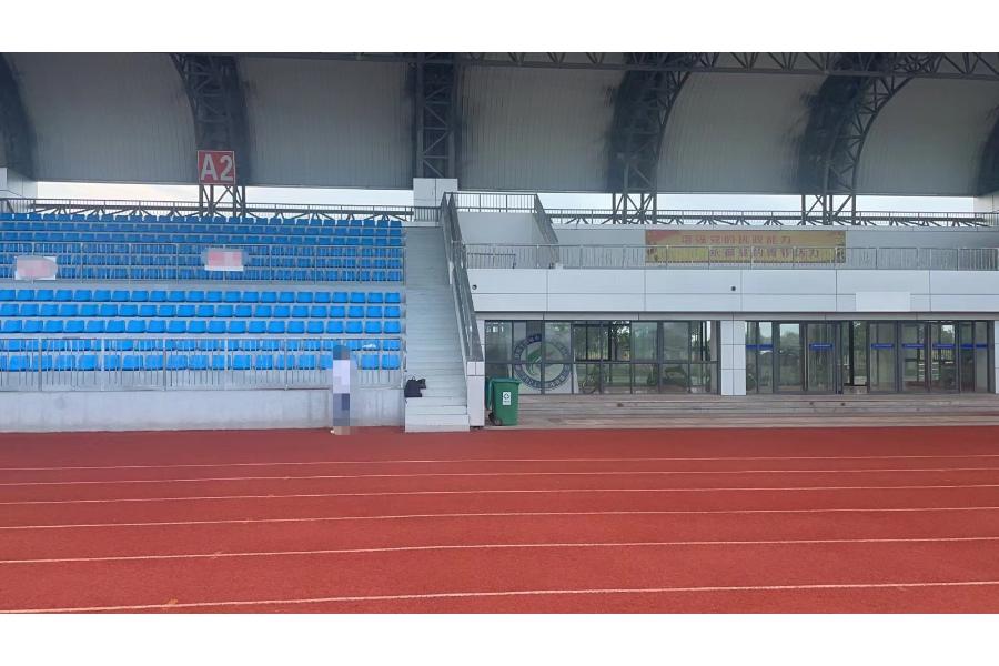 7号标的：郎溪县全民健身中心足球场看台两侧广告位三年期租赁权