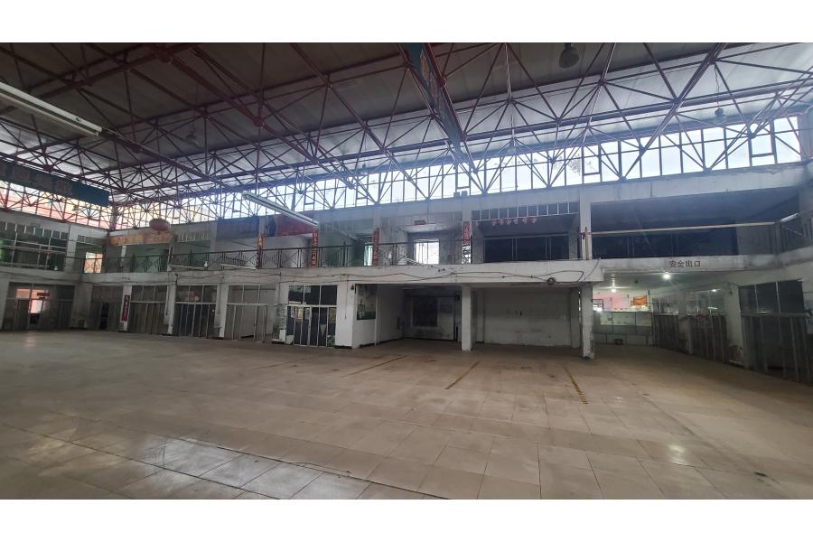 伊春市南岔区建国街朝阳委四组东大集1层22厅