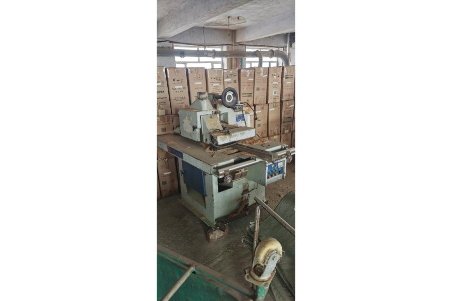机器设备一批及运料小车1批（以实际展样品质、数量为准）