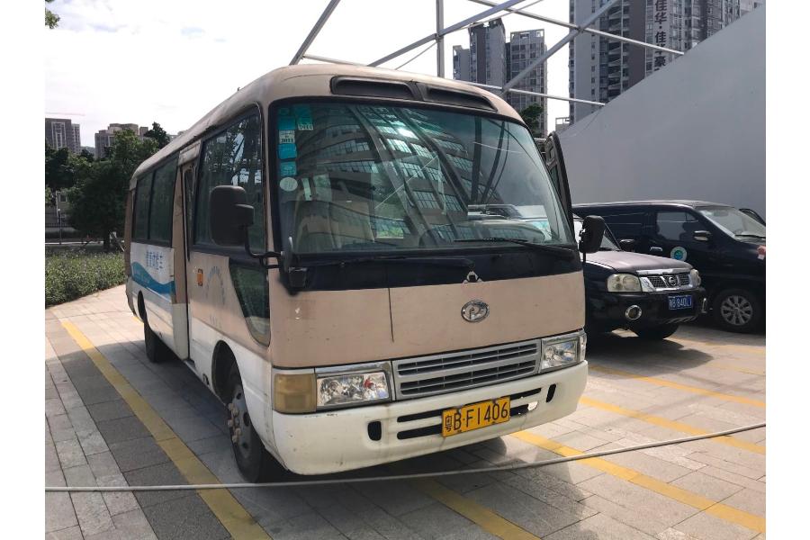 标的2：粤B046T3、粤B840L1、粤BF1406（整体拍卖、不带牌、保证金：3万元）