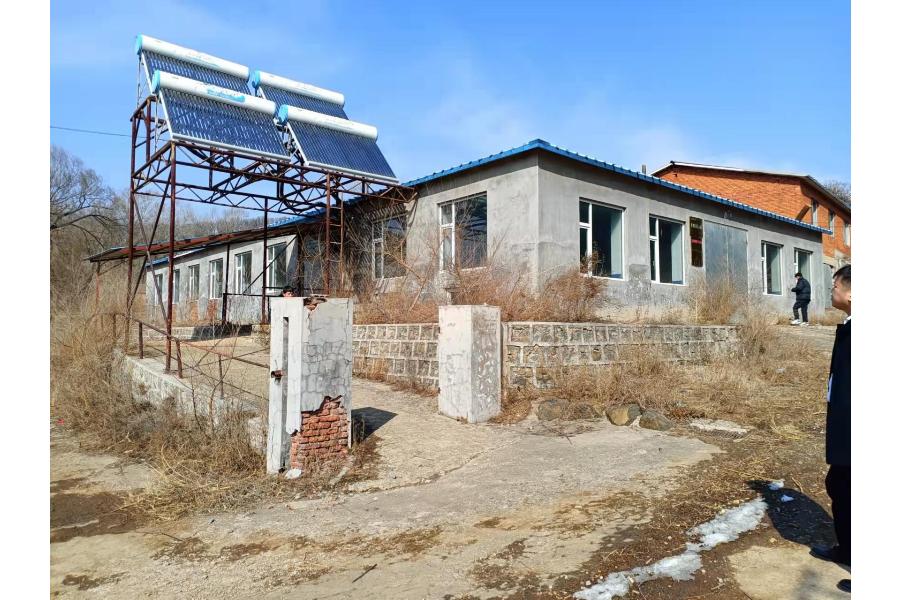 82.吉林省辽源市东辽县凌云乡凌镇村三组  房屋、土地、畜禽饲养地（标的详情见标的介绍）