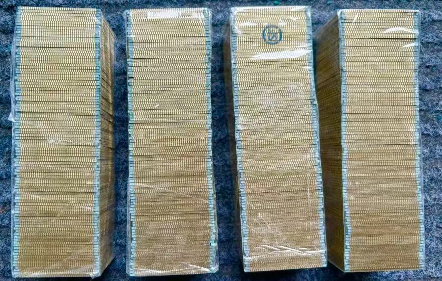 A215【废旧物资】400个通讯模块拆除镀金件废料（可邮寄） (金属含量不详重量含包装在内)的来源图片
