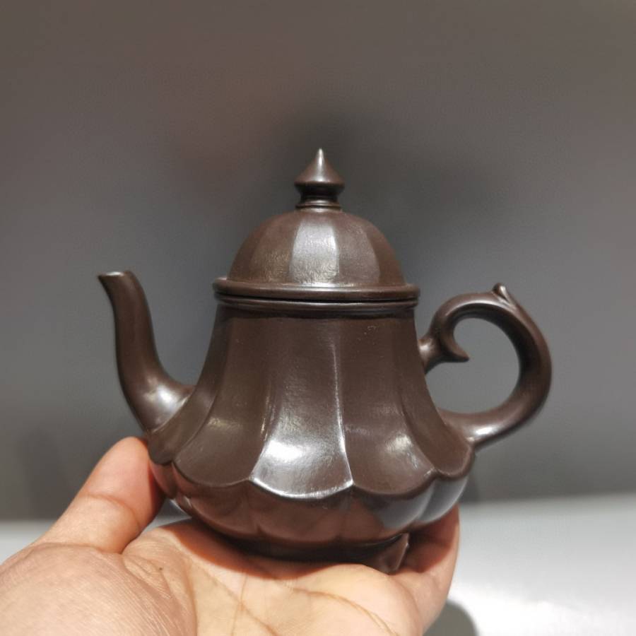 宫灯壶 泥料：原矿黑金砂的来源图片