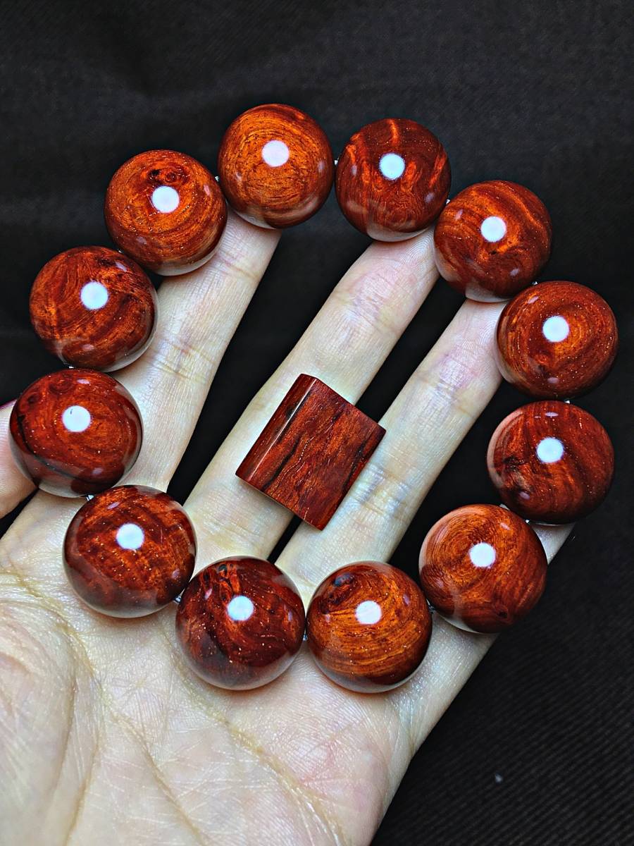 小叶紫檀2.0×12颗 瘤疤金星的来源图片