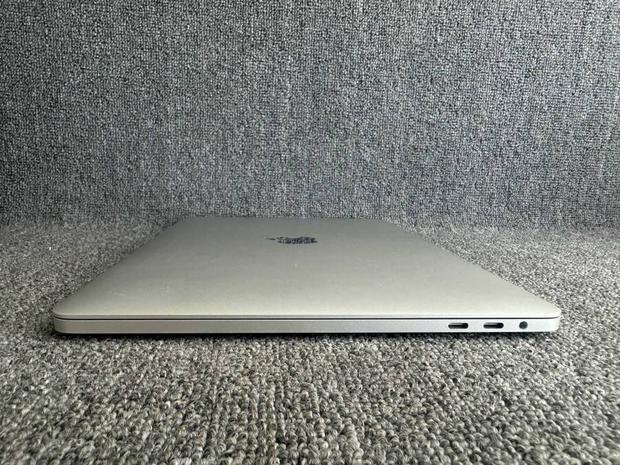 J7118电脑处置：苹果 笔记本电脑一台 18年 macbookpro 13寸 i5 8+512G ID已退 可邮寄 瑕疵见标的介绍的来源图片