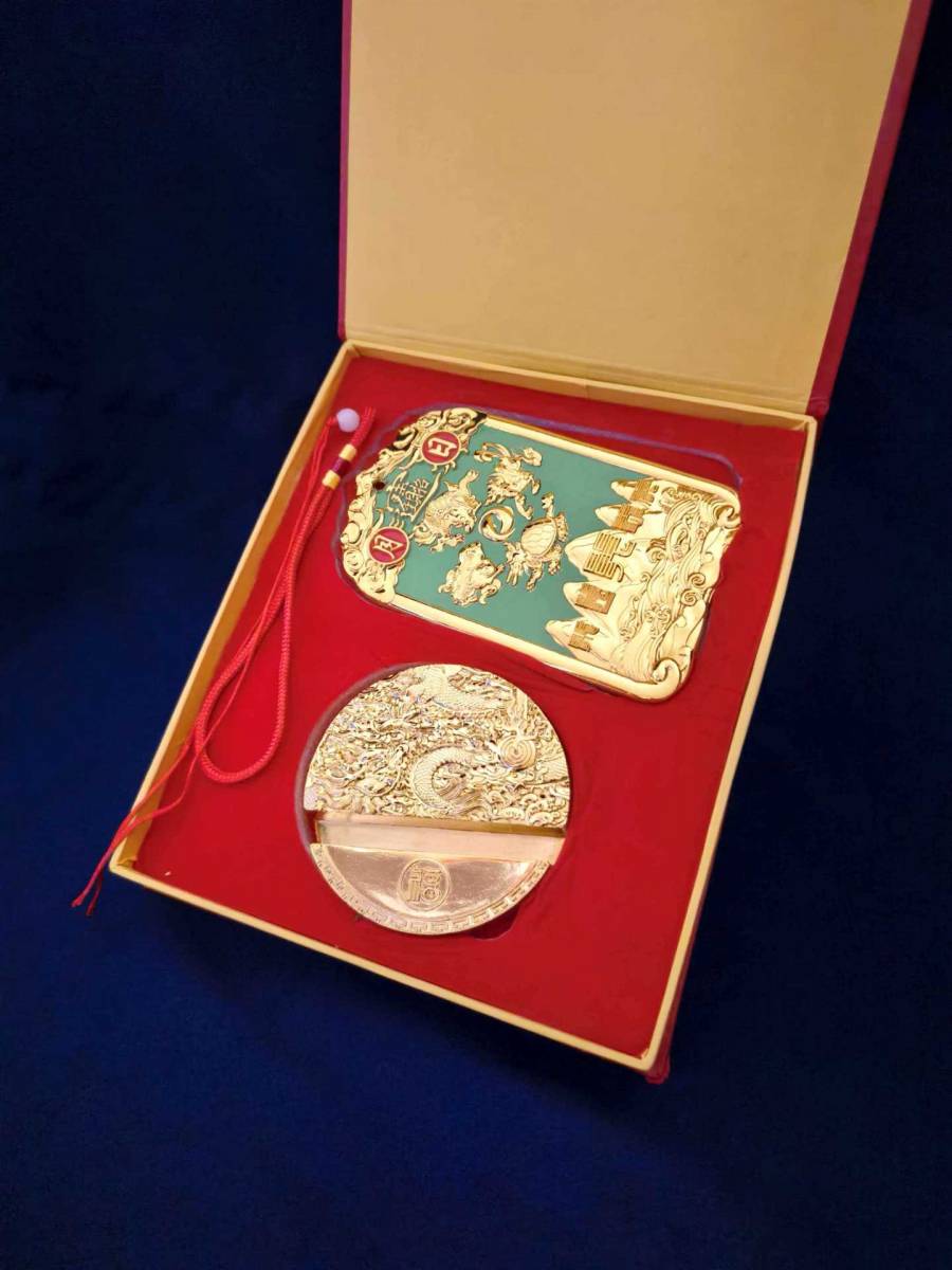 【CFLH14-1】②:财神赐福丶财神令牌工艺品摆件(金属含量不详)的来源图片