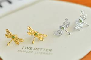 s925银镶和田玉碧玉蜻蜓耳钉 颜色随机【规格】裸石：2*2的来源图片