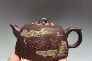 【六方泥绘壶】泥料：原矿老紫泥 尺寸：15/7cm..容量：320cc的来源图片