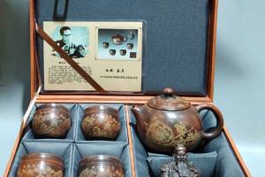 窑变西施套壶 泥料：原矿老紫泥容量：300cc的来源图片