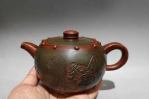双色圆鼓壶 泥料：原矿红泥容量：300cc.的来源图片