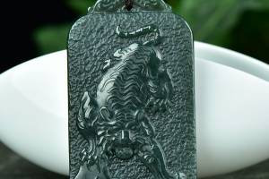 附鉴定证书 和田玉青玉《虎》的来源图片