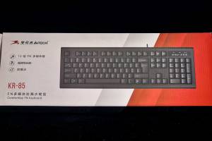 【CFWJ14-4】①:全新原装正品双飞燕KR-85有线单键盘办公家用(多媒体防溅水)的来源图片